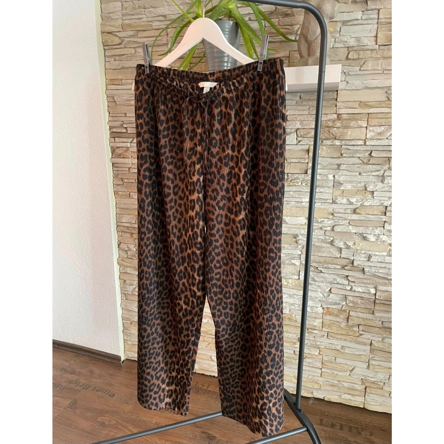Pull-on loose fit broek met panterprint van H&M maat L, Kleding | Dames, Broeken en Pantalons, H&M, Bruin, Verzenden, Maat 42/44 (L)