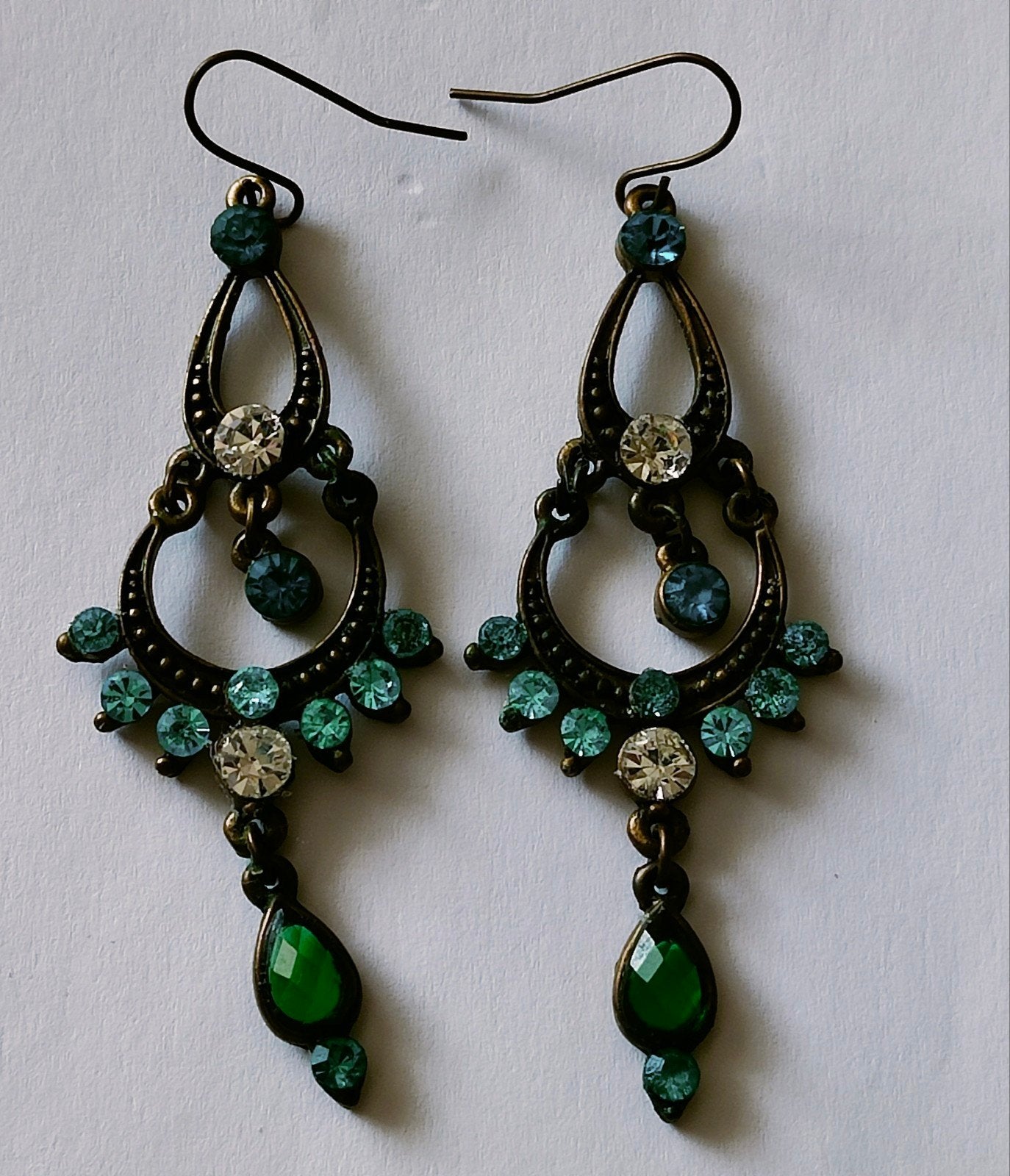 Art Nouveau antiek stijl hang oorbel met blauwe strass steen, Sieraden, Tassen en Uiterlijk, Oorbellen, Ophalen of Verzenden, Zo goed als nieuw