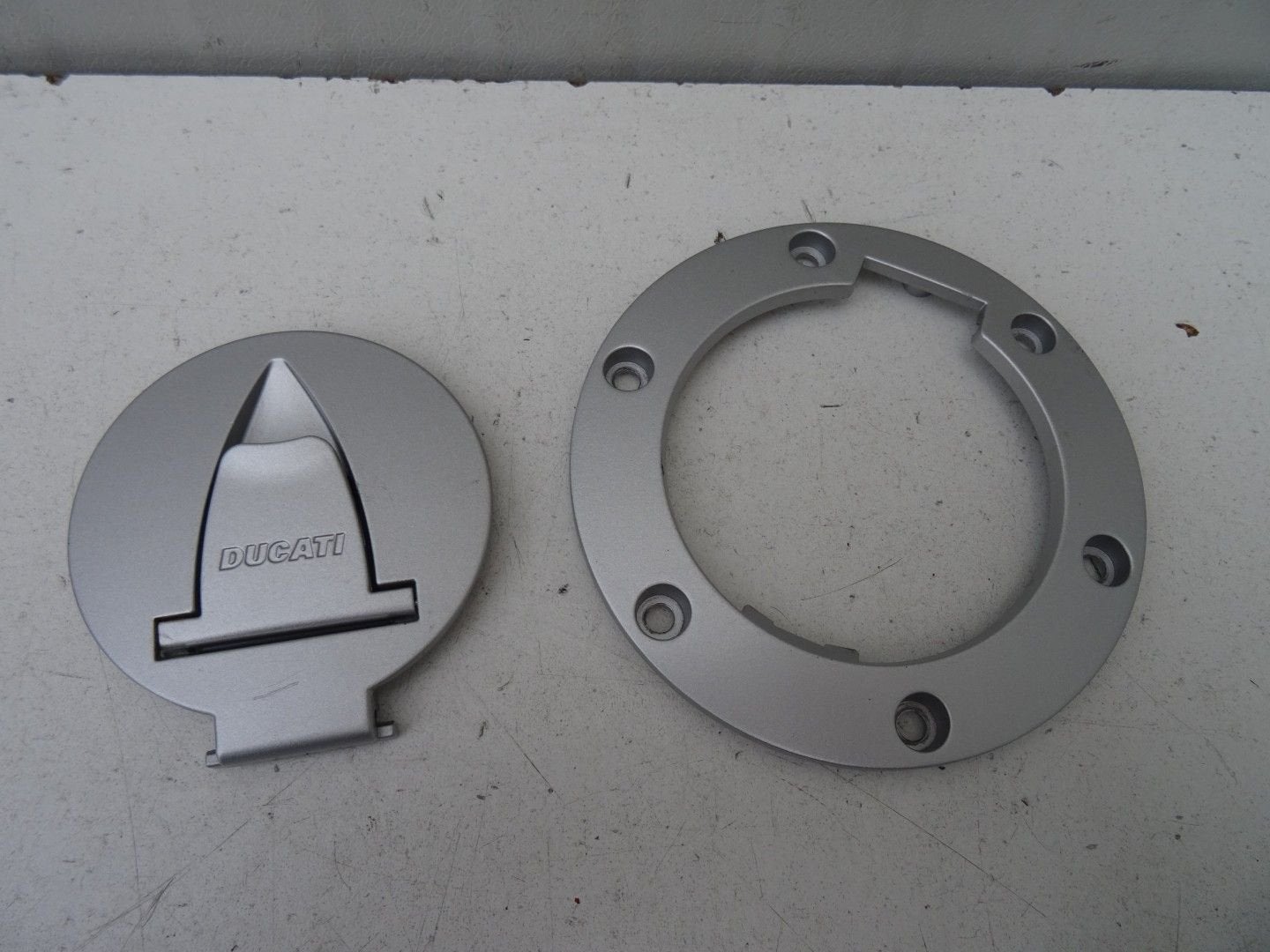 Tankdop / Fuel Tank Cap Ducati Hypermotard 950 2019-2024, Gebruikt, -, -, Ophalen of Verzenden