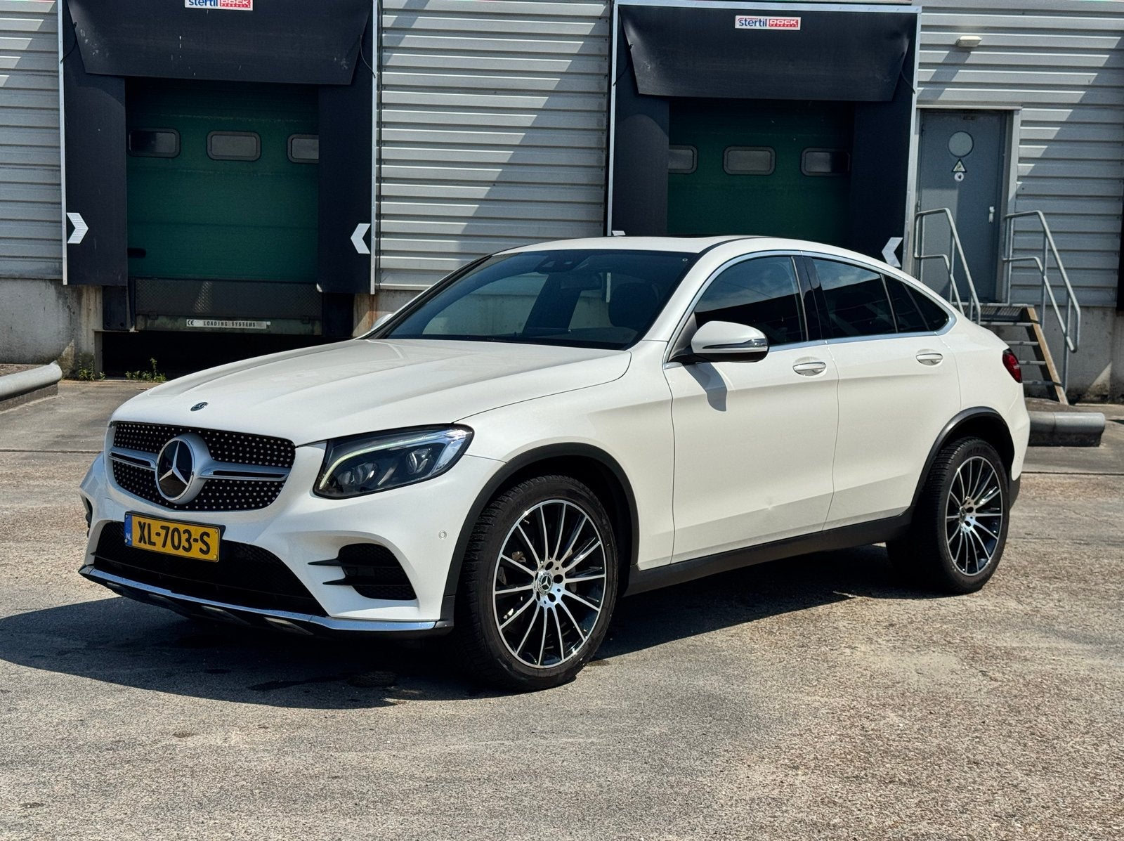 Mercedes-Benz GLC Coupé 250 211pk 4MATIC 9G-TRONIC 2018 Wit, Auto's, Mercedes-Benz, Particulier, GLC Coupé, 4x4, Achteruitrijcamera