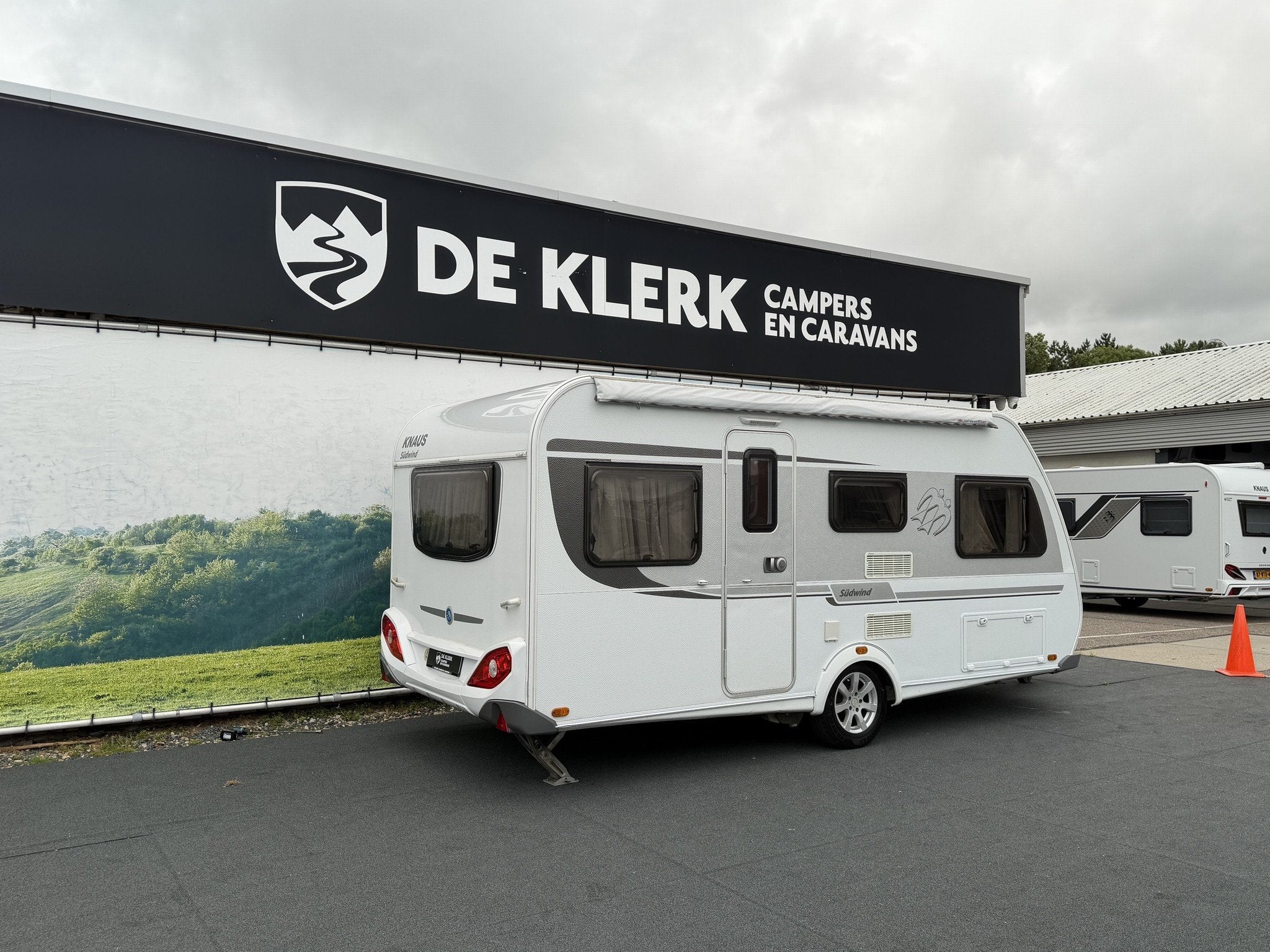 Knaus Sudwind 460 QU (bj 2014), Bedrijf, Info@deklerkcaravans.nl, 6 tot 7 meter, Ringverwarming