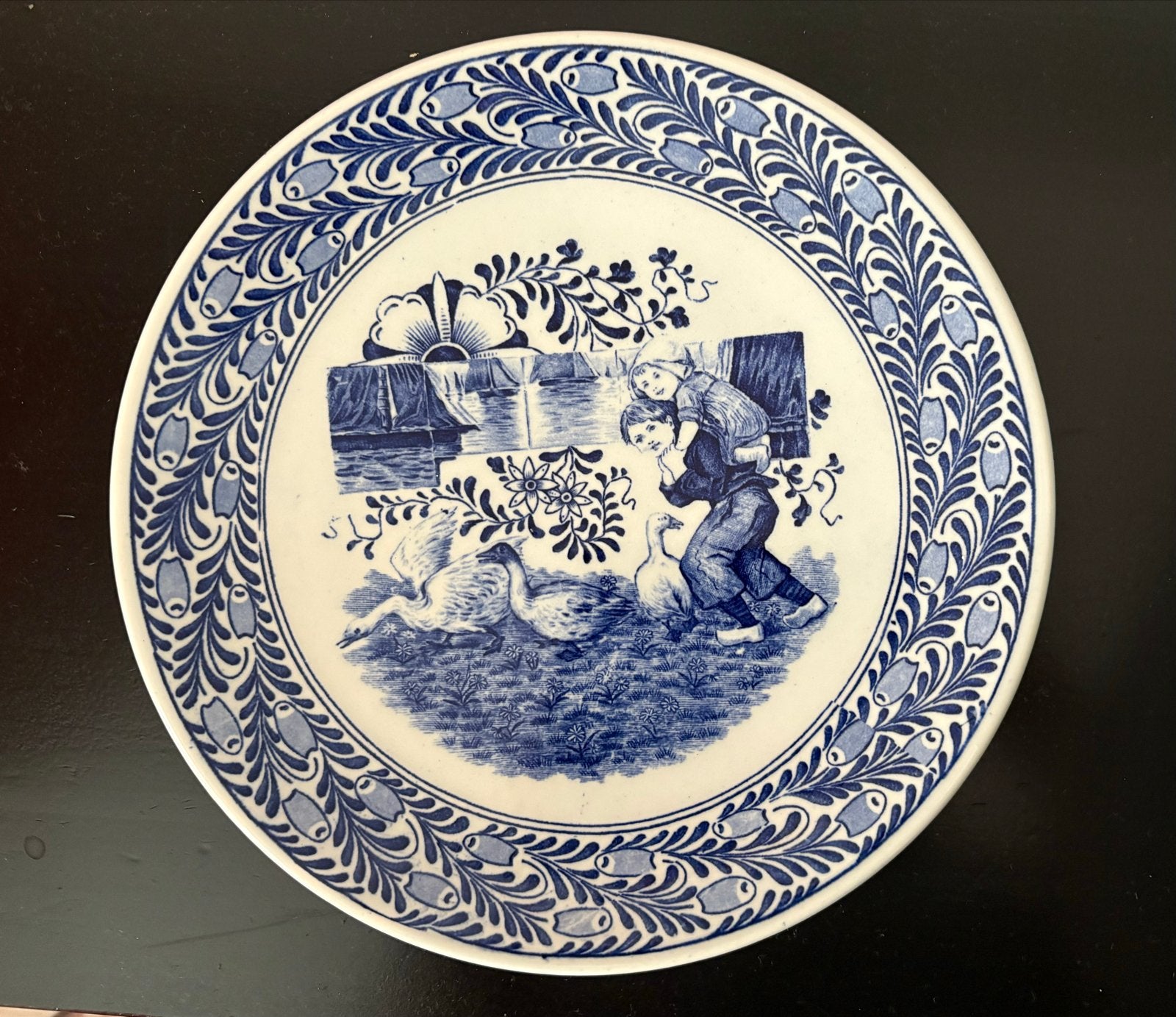 Vintage Petrus Regout Maastricht 'Fantasie' Bord, Ophalen