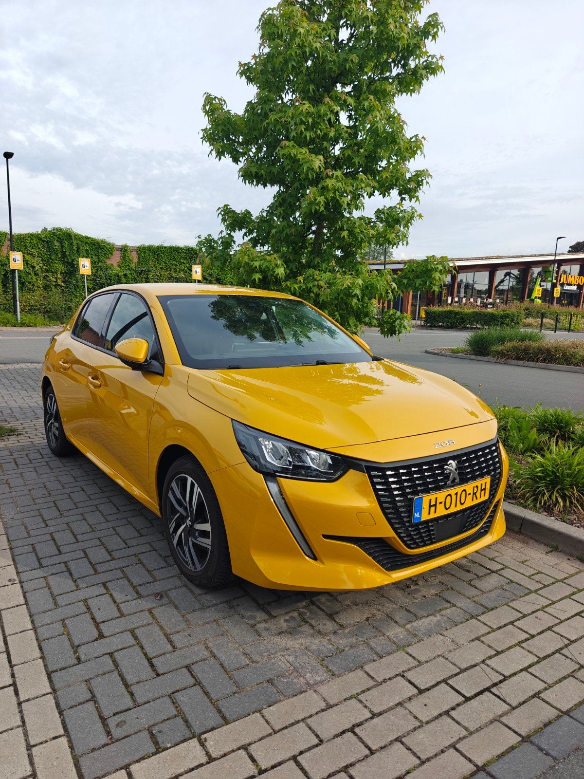 Peugeot 208 1.2 Puretech 100pk 2020 Geel, Auto's, Peugeot, Voorwielaandrijving, Zwart, 100 pk, 49 €/maand