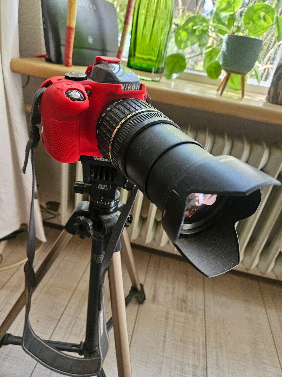 Nikon D3300 Spiegelreflex met Tamron, cameratas & Statief, Accu, Spiegelreflex, Ophalen of Verzenden, Zo goed als nieuw