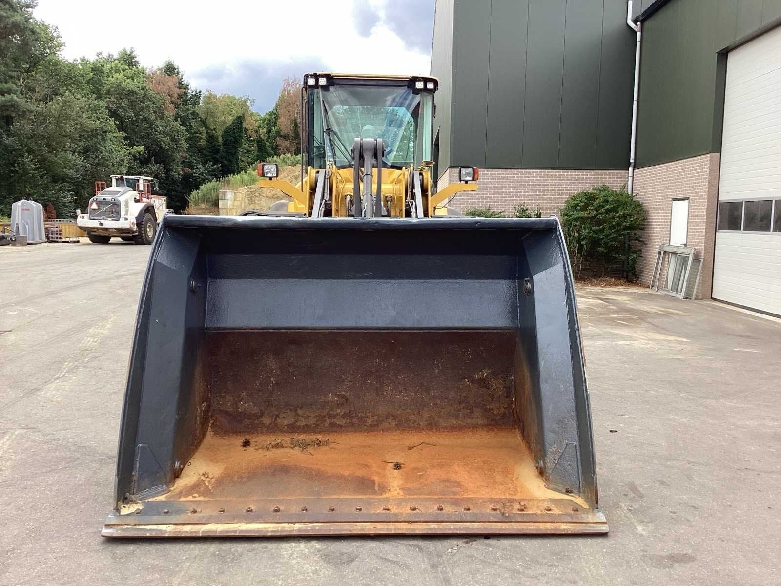 Volvo - 2009 - L120F - Shovel, Zakelijke goederen, Machines en Bouw | Kranen en Graafmachines, Wiellader of Shovel