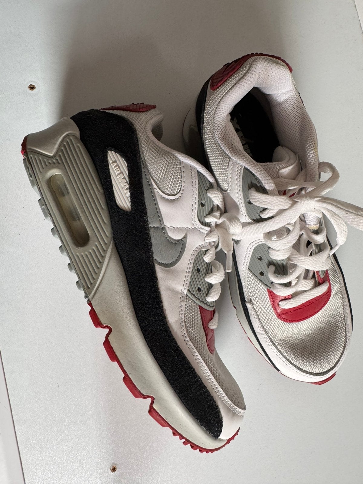 Nike sneakers, Kinderen en Baby's, Kinderkleding | Schoenen en Sokken, Ophalen of Verzenden, Zo goed als nieuw, Jongen of Meisje