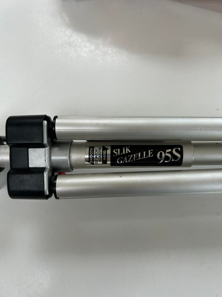 SLIK GAZELLE 95S; tripod statief, Ophalen of Verzenden, Zo goed als nieuw, Minder dan 150 cm, Driepoot