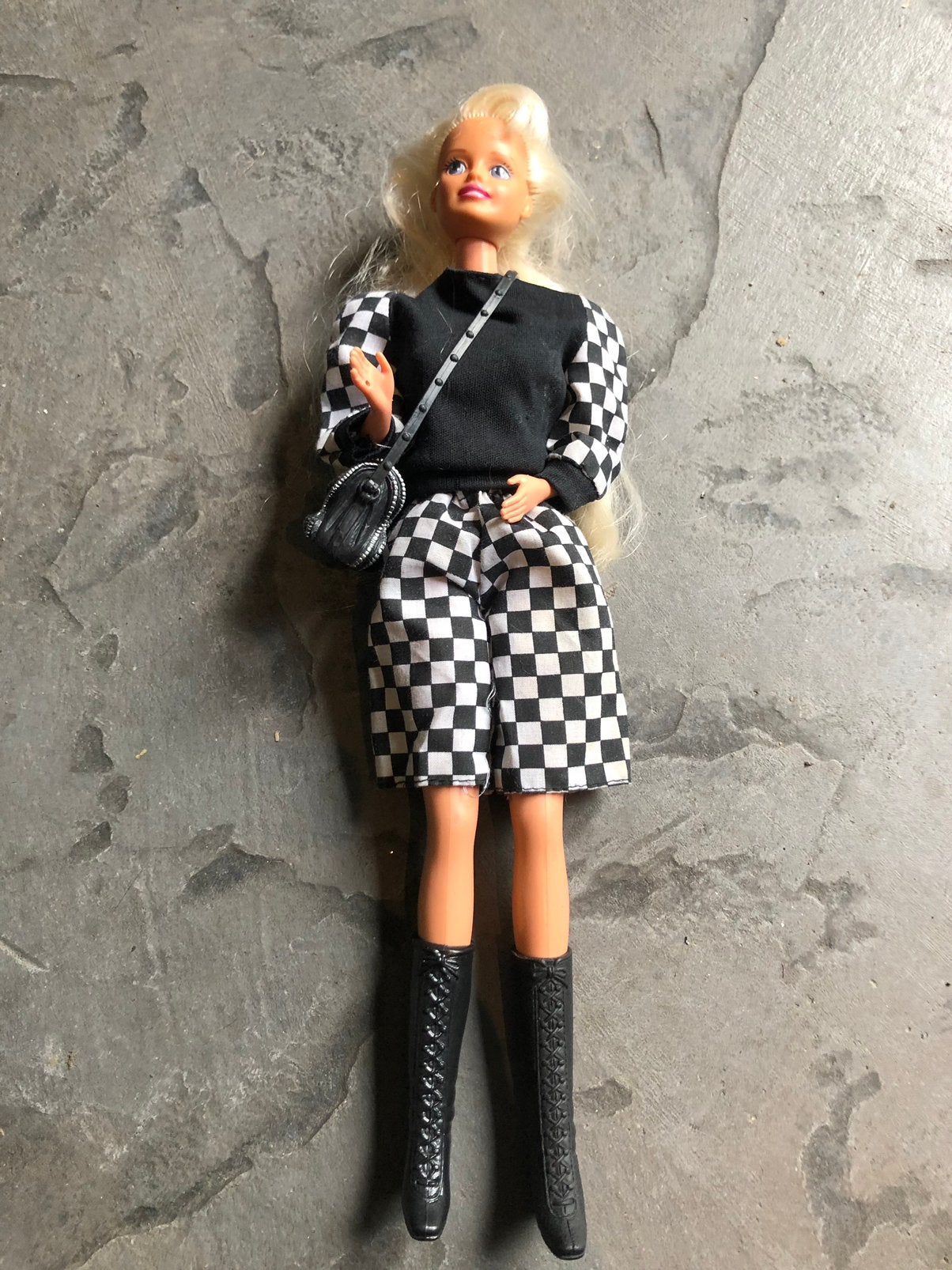 Barbie  talking teen in ska outfit 90 er jaren mattel, Verzamelen, Ophalen, Zo goed als nieuw, Fashion Doll