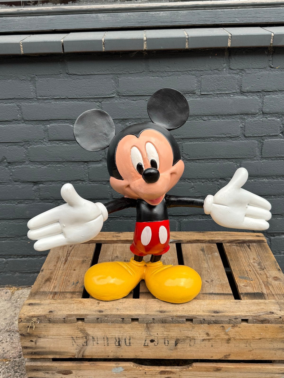 Grote Mickey Mouse Beeld - Disney Figuur, Verzamelen, Ophalen, Gebruikt, Beeldje of Figuurtje, .