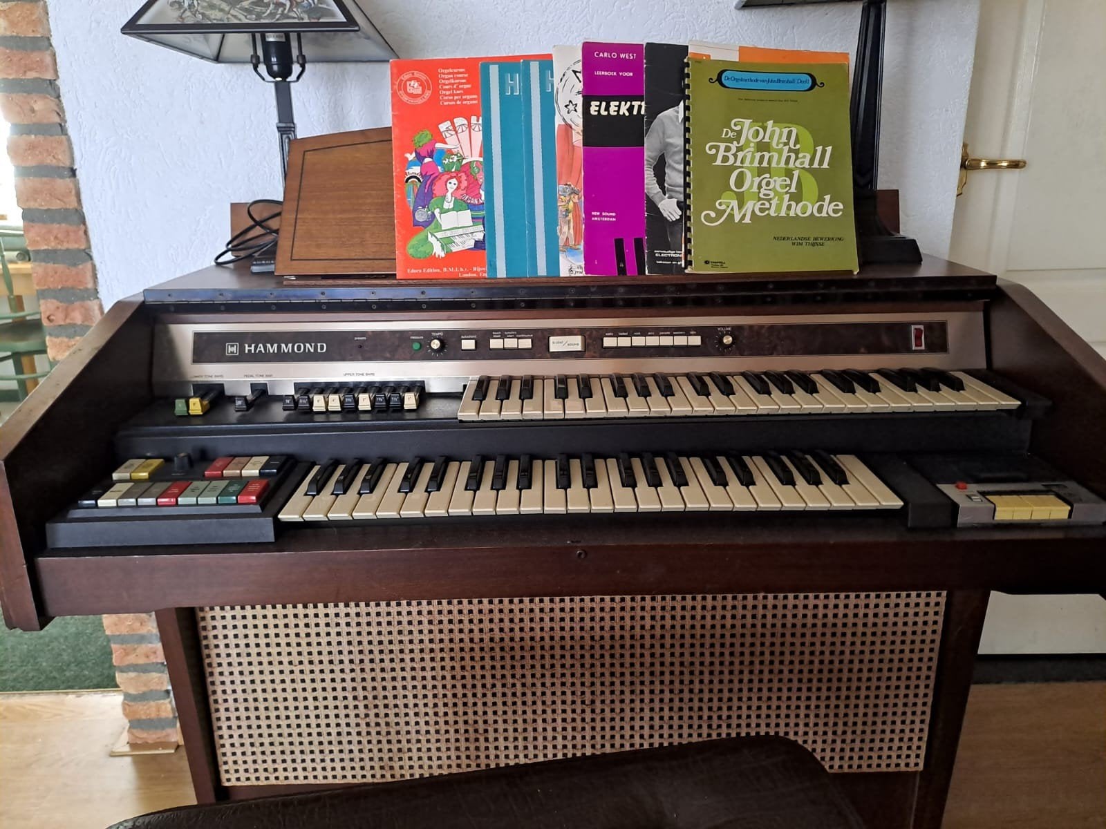 gratis ophalen vintage Hammondorgel (opknapper)met boeken, Ophalen, Gebruikt, 2 klavieren, Hammondorgel
