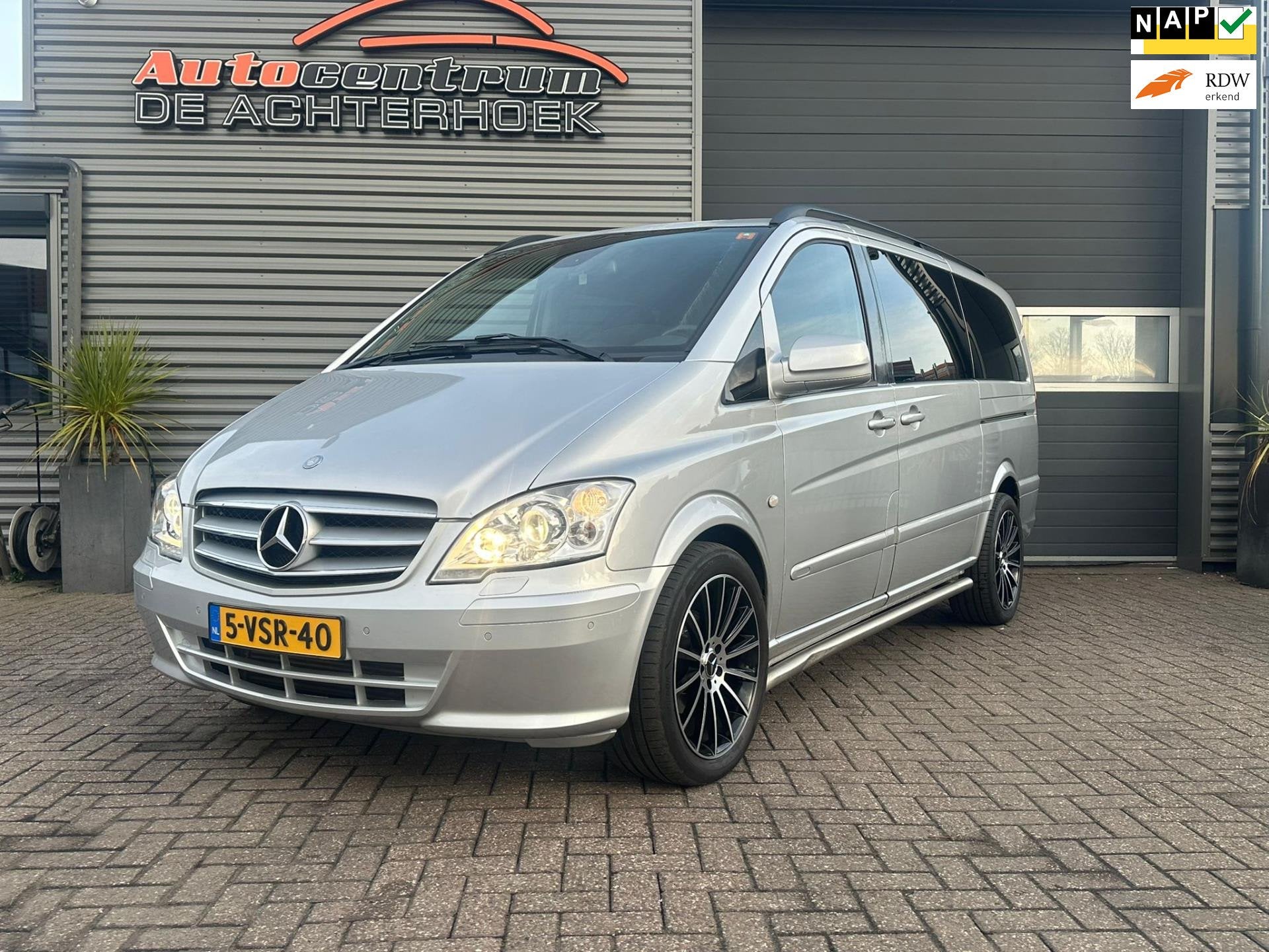 Mercedes-Benz Vito 122 CDI Lang DC Luxe Leer*Dubbele schuifd, Auto's, Euro 5, Achterwielaandrijving, Gebruikt, Zwart