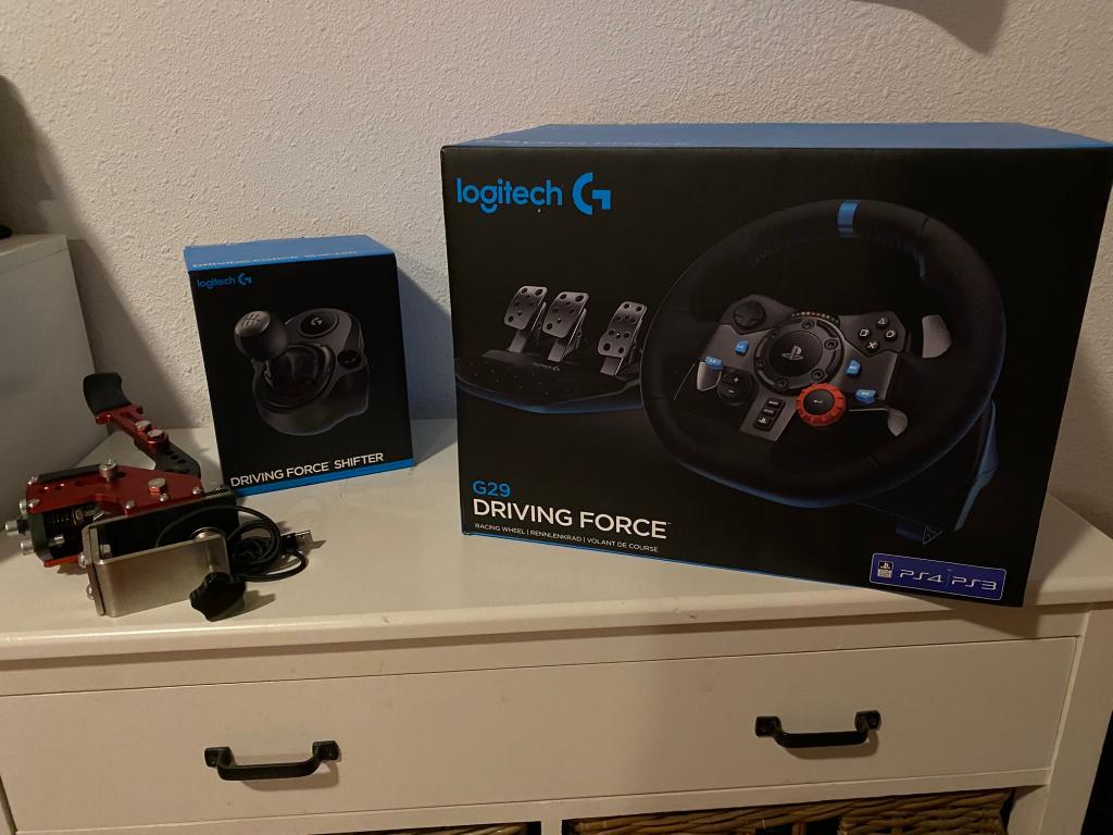 Logitech G29 helemaal nieuwe, Ophalen of Verzenden, Zo goed als nieuw, Stuur of Pedalen, PlayStation 3
