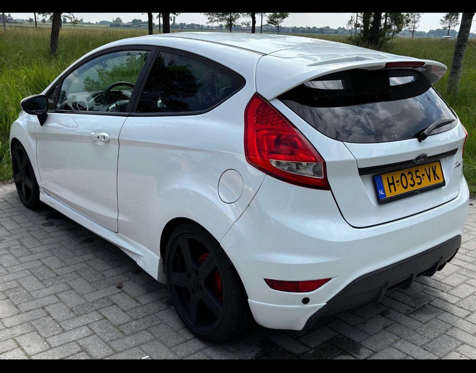 Ford fiësta ST Line 1.6 2010 Wit, Auto's, Ford, 1596 cc, Stof, 31 €/maand, Wit