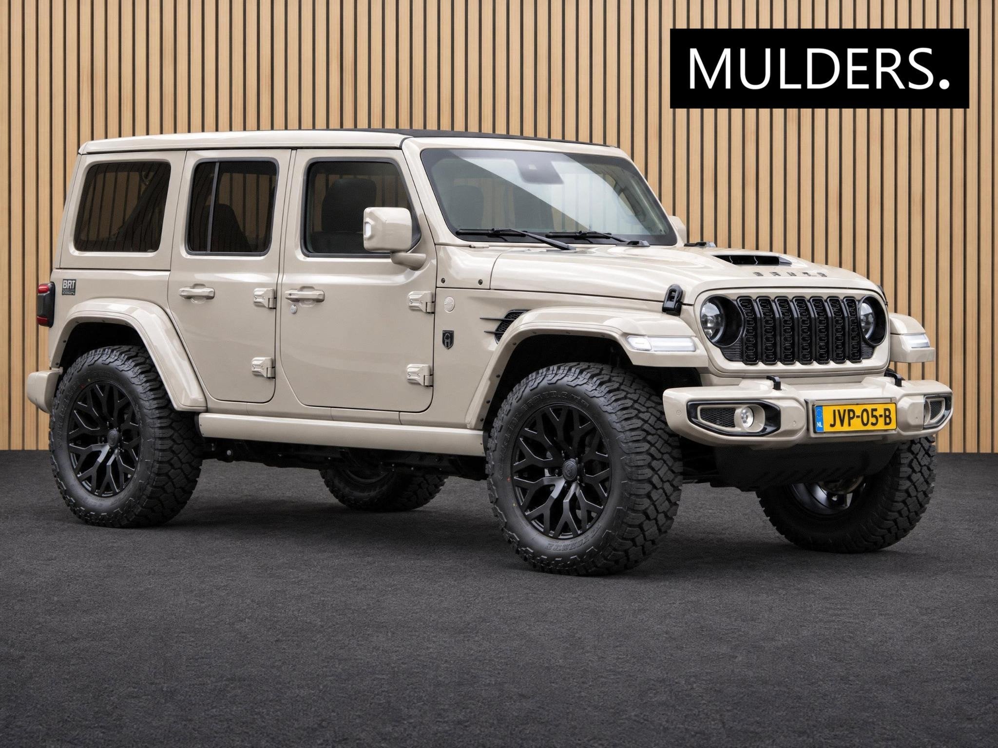 Jeep Wrangler Unlimited 4xe 380 Brute Custom Conversion Skyv, Auto's, Automaat, 12 maanden, Automatische klimaatregeling, 1995 cc