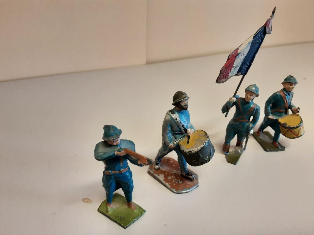 Antiek speelgoed: 4 soldaten Frans leger , WW1, Antiek en Kunst, Ophalen of Verzenden