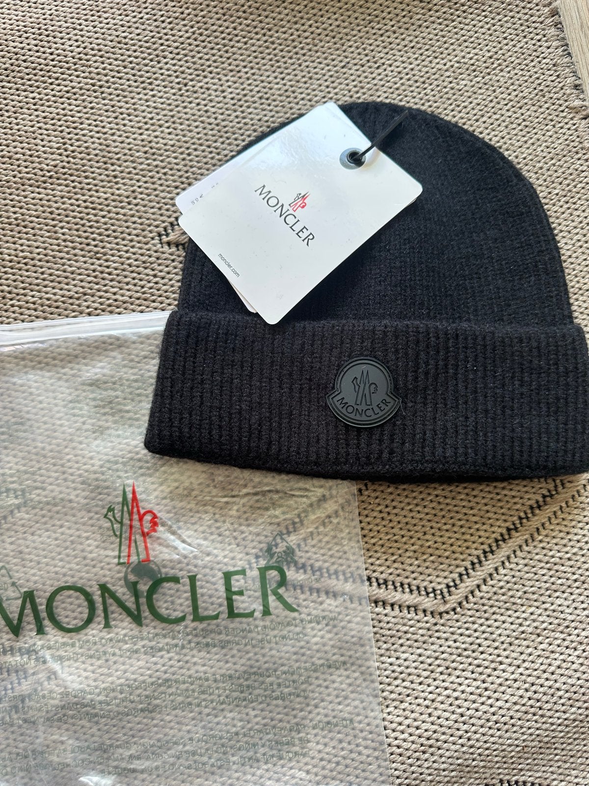 Nieuwe Moncler Muts - Zwart, One Size Fits All, Ophalen of Verzenden, Nieuw, One size fits all, Hoed