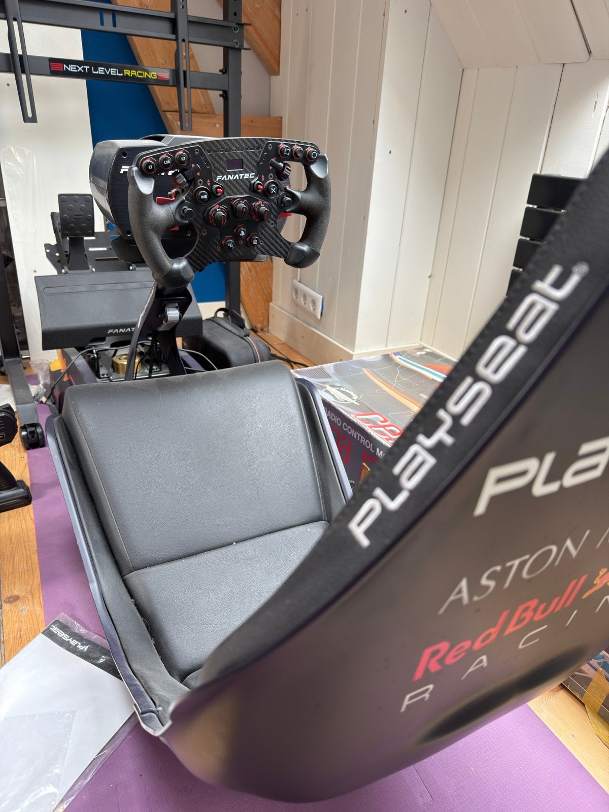 Fanatec Formule stuur met Playseat Red Bull Racing stoel, Spelcomputers en Games, Spelcomputers | Overige, Ophalen, Overige merken