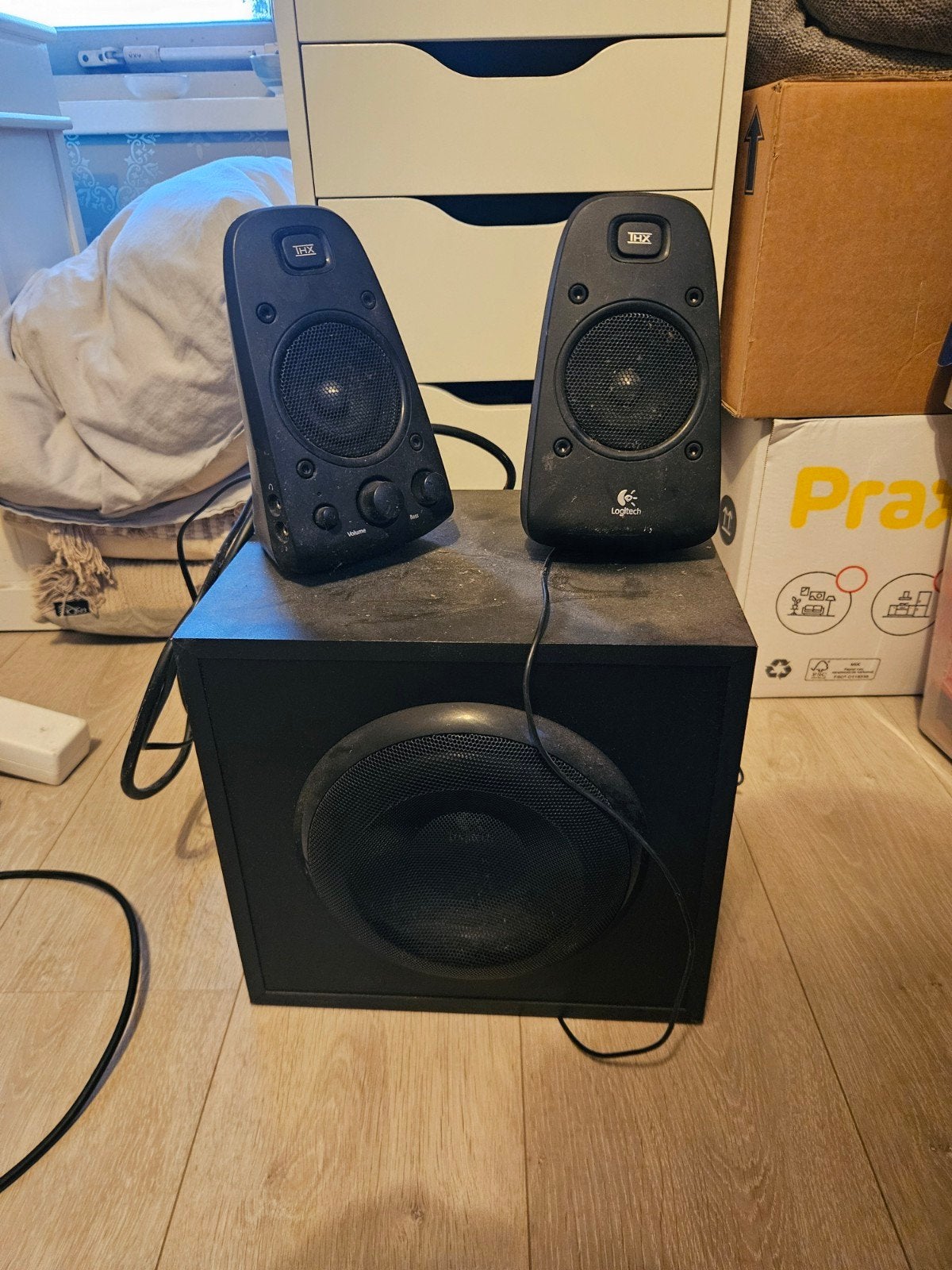 Logitech THX 2.1 Luidsprekerset met Subwoofer, Computers en Software, Ophalen, Gebruikt, Audiokanaal 2.1, Logitech