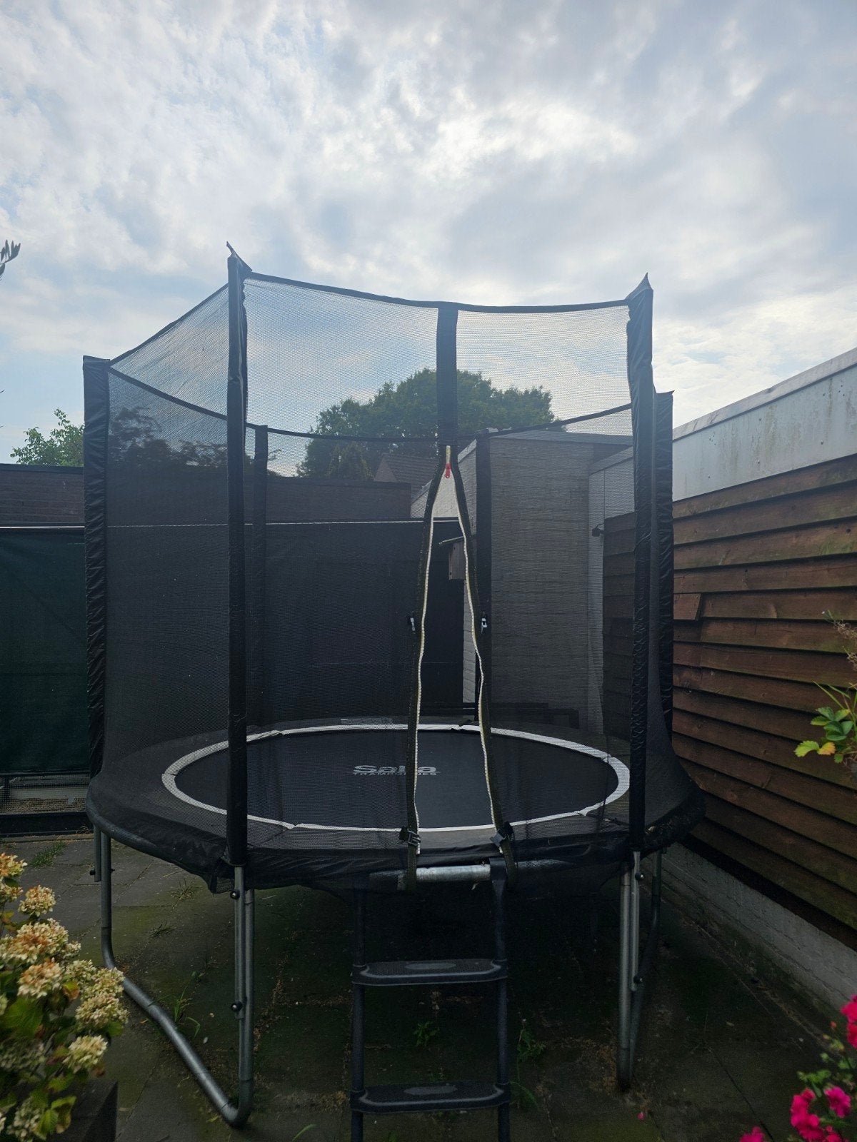 Salta trampoline 235 doorsnee, Kinderen en Baby's, Speelgoed | Buiten | Trampolines, Ophalen, Gebruikt