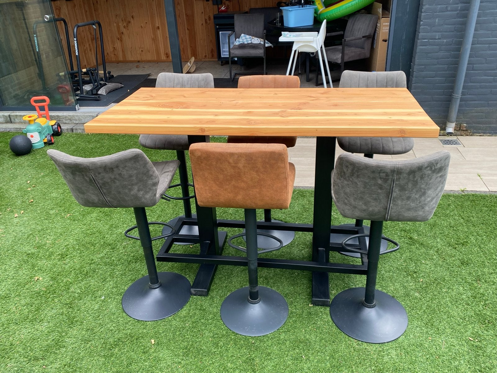 Stevige bartafel incl 6 barstoelen, Huis en Inrichting, Barren, Ophalen, Gebruikt, Inclusief barstoelen