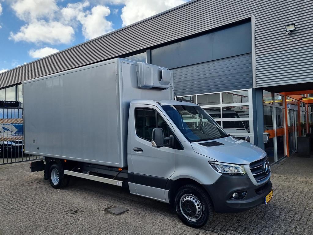Mercedes-Benz Sprinter 516 CDI Vleesophanging Koelkoffer The, Auto's, Automaat, Achterwielaandrijving, Gebruikt, Euro 6