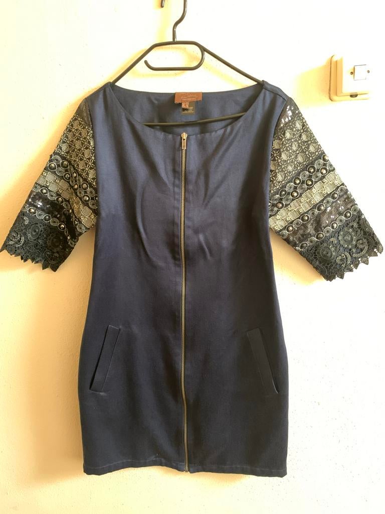 Exclusieve 2Love Tony Cohen jurk - Blauw met glans, mt 36, Blauw, Ophalen of Verzenden, Zo goed als nieuw, Maat 36 (S)