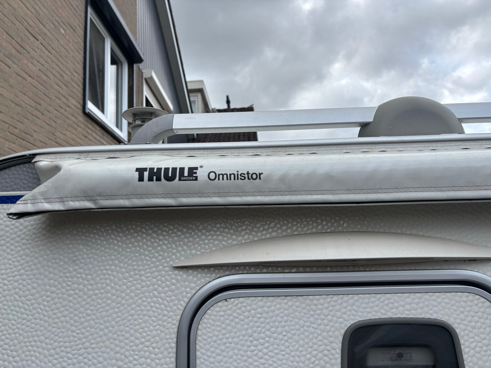 Thule Omnistor 1200 zakluifel 3.00 meter, Ophalen, Gebruikt