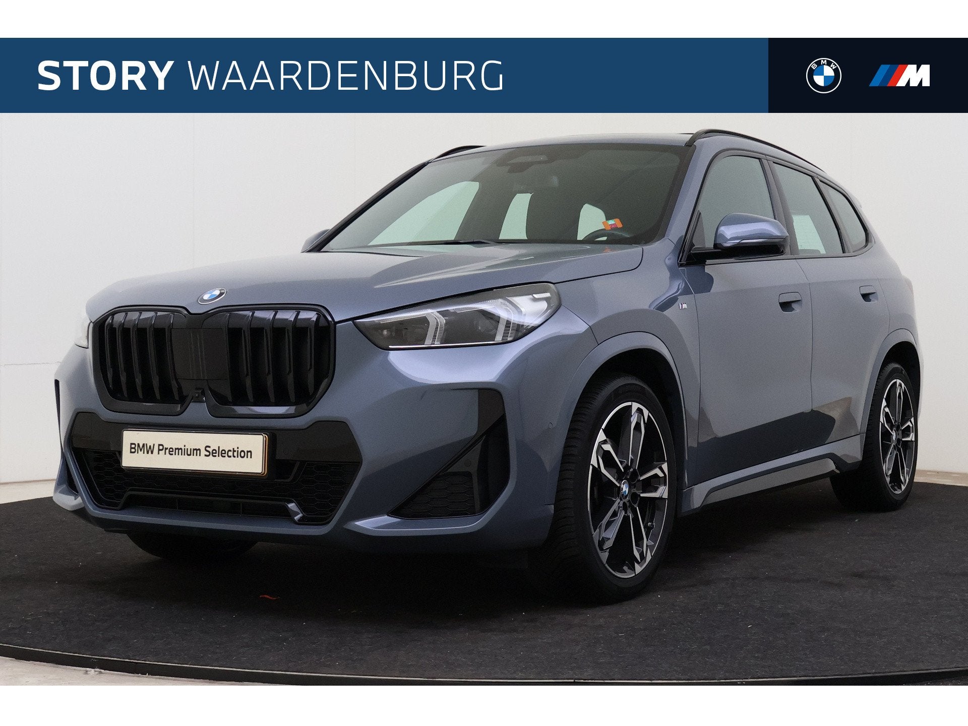 BMW X1 sDrive18i M Sport Automaat / Panoramadak / Sportstoel