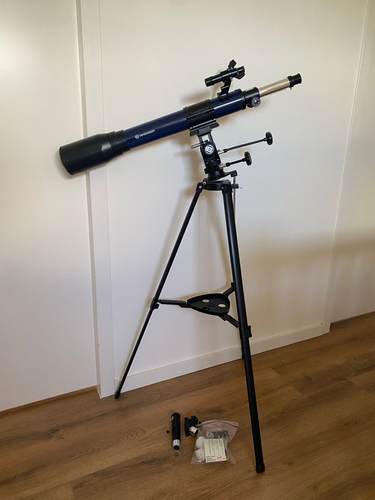 Bresser Refractor Telescoop met Statief en Telefoonhouder, Lenzentelescoop (refractor), 80 tot 200 mm, Met statief, Ophalen of Verzenden