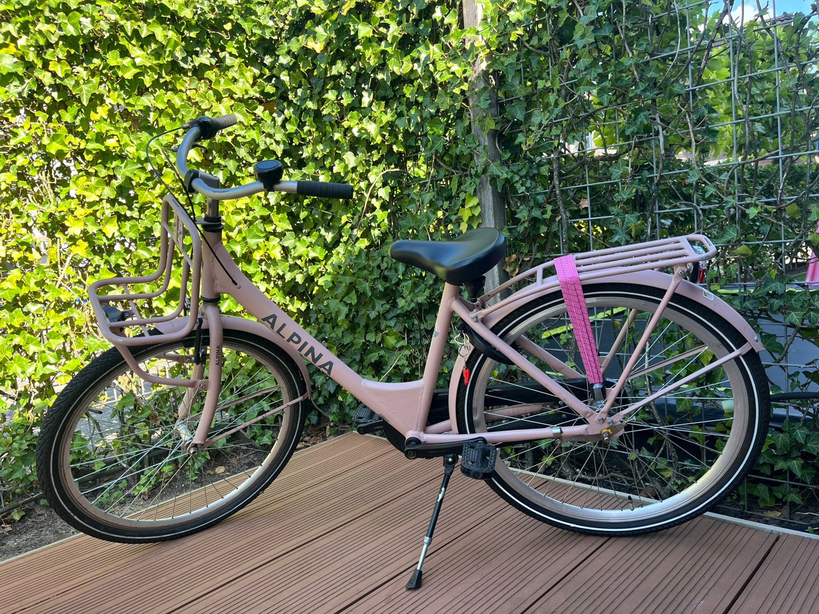 Alpina roze meisjes fiets, 26 inch, Fietsen en Brommers, Terugtraprem, Versnellingen, Zo goed als nieuw, Ophalen