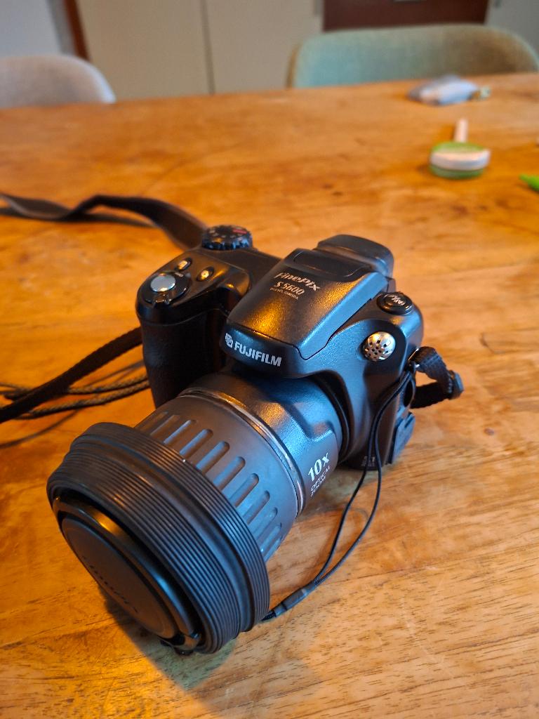 Fuji Finepix S5600 incl tas en 5 XD geheugenkaarten, Ophalen, Gebruikt, 5 Megapixel, Fuji