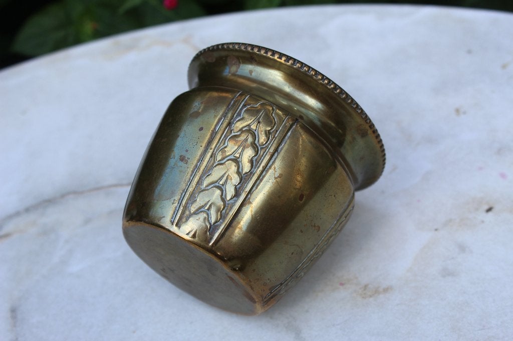 koperen pot met klassieke decoratie, Gebruikt, Rond, Binnen, Ophalen of Verzenden