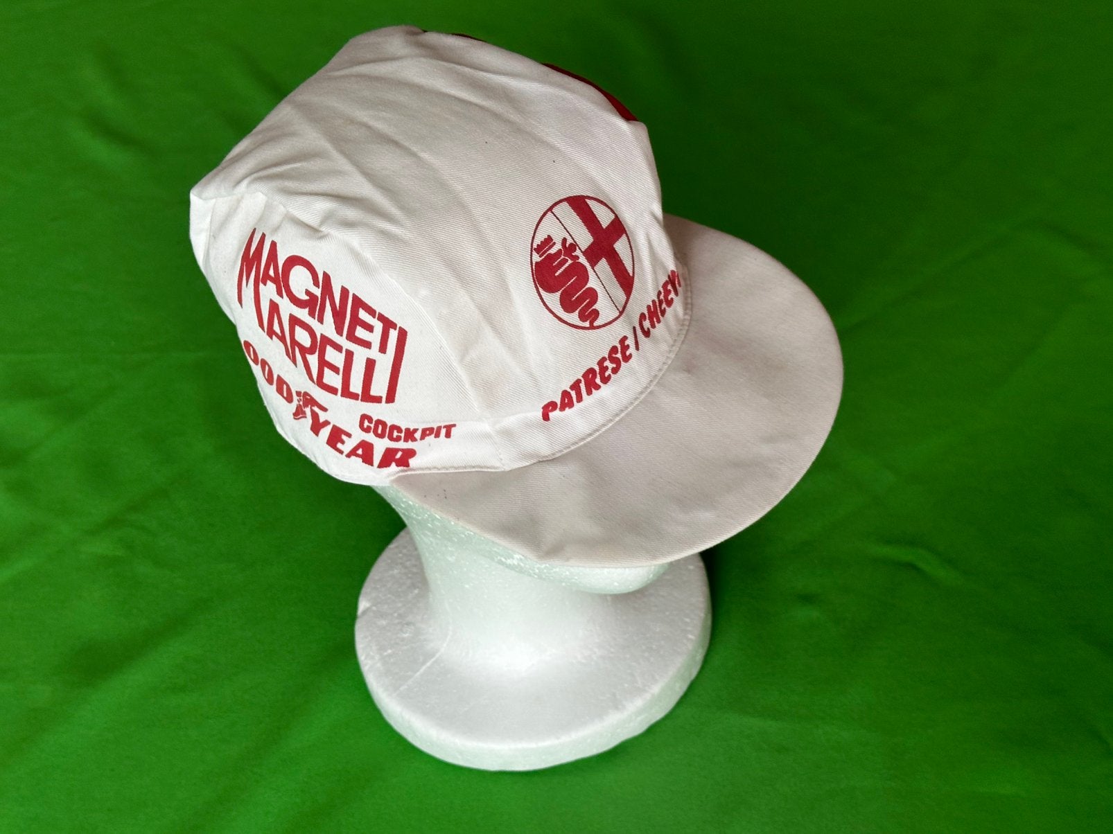 Alfa Romeo F1 pet 1984-85. Patrese&Cheever Zeer zedzaam!!, Verzamelen, Ophalen of Verzenden, Zo goed als nieuw, Formule 1