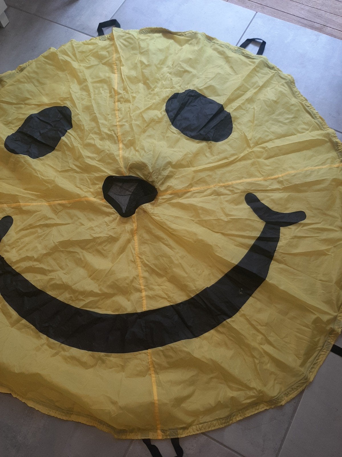 Dansdoek Parachute Smiley - Geel Speelplezier, Ophalen of Verzenden, Gebruikt