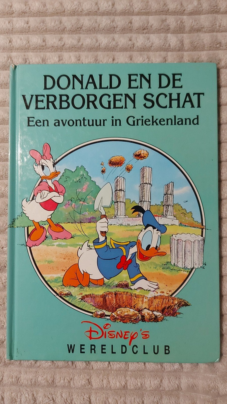 Donald en de Verborgen Schat - Disney's Wereldclub, Boeken, Ophalen of Verzenden, Zo goed als nieuw, Walt Disney, Fictie algemeen