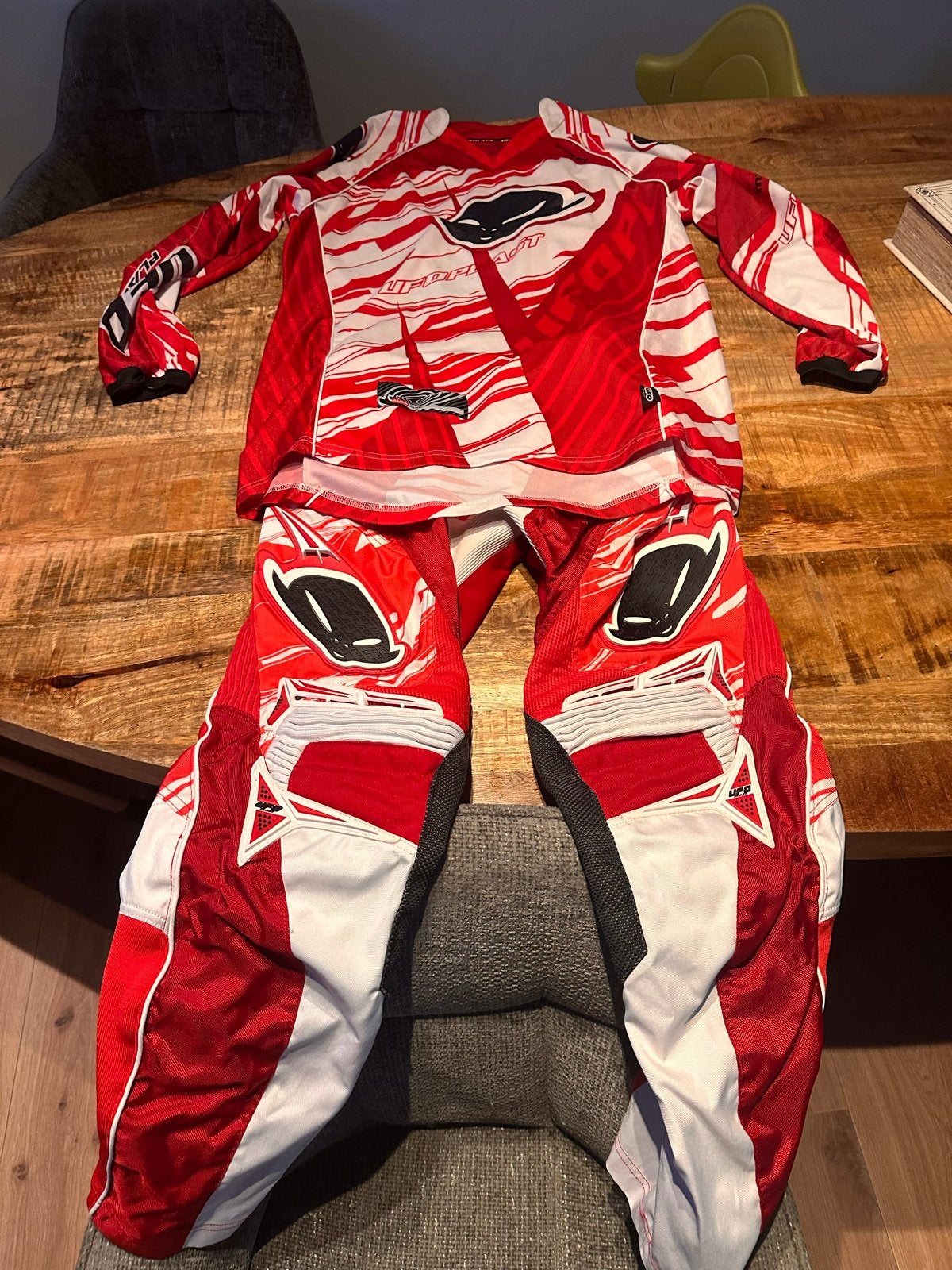 UFO Plast Motorcross Pak - Broek (46/28) & Shirt (XL), Motoren, Ophalen of Verzenden, Tweedehands, Heren, Motorcrosskleding