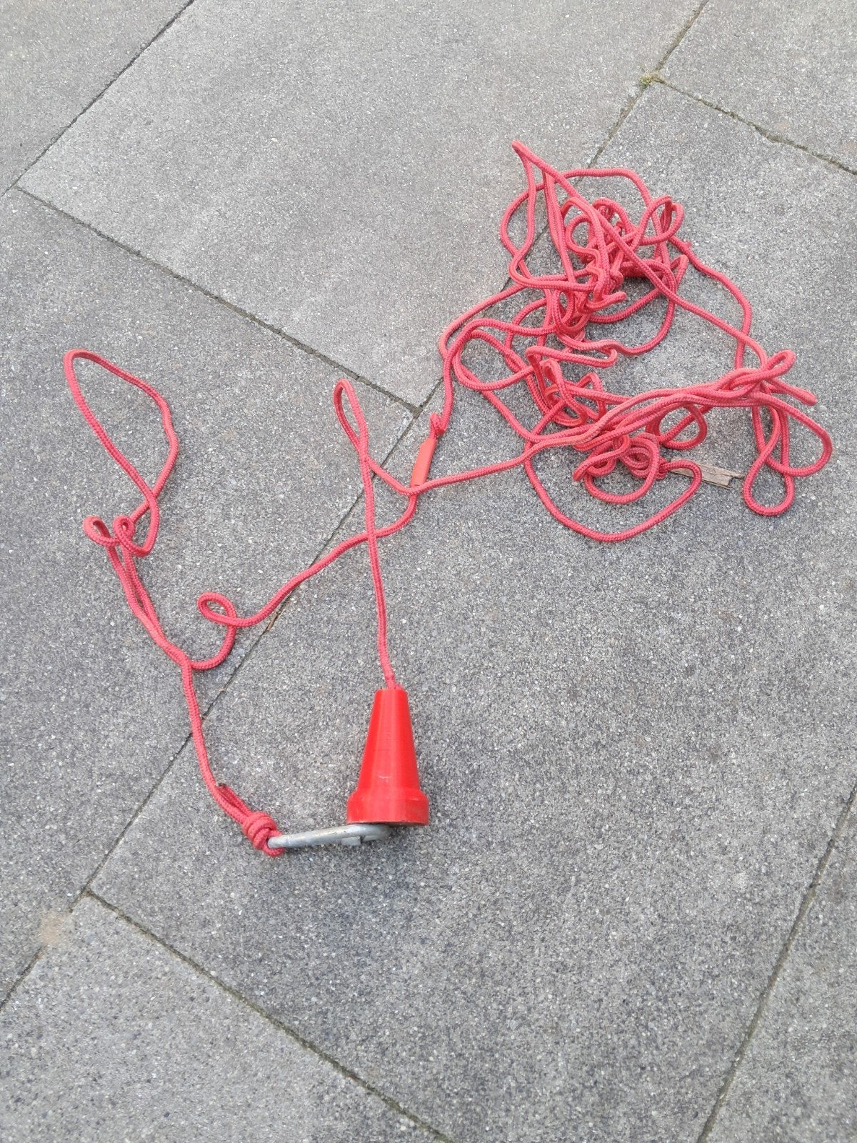 Magneet met touw - Handig voor metaaldetectie, Hobby en Vrije tijd, Ophalen, Zo goed als nieuw