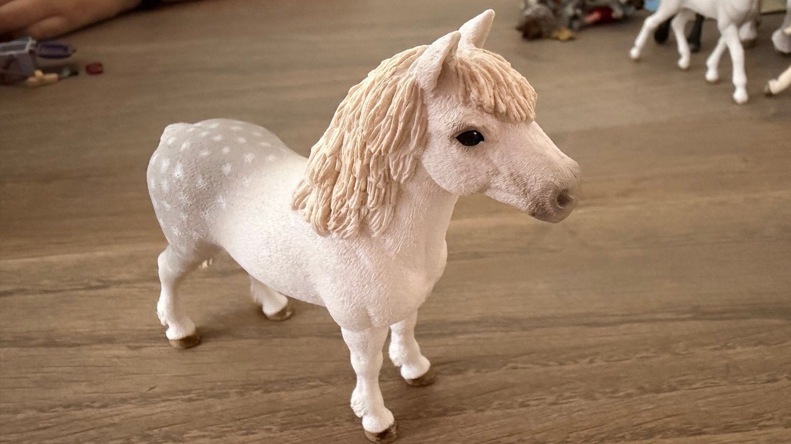 Schleich paardje - Wit met grijze stippen, Ophalen of Verzenden, Gebruikt, Jongen of Meisje