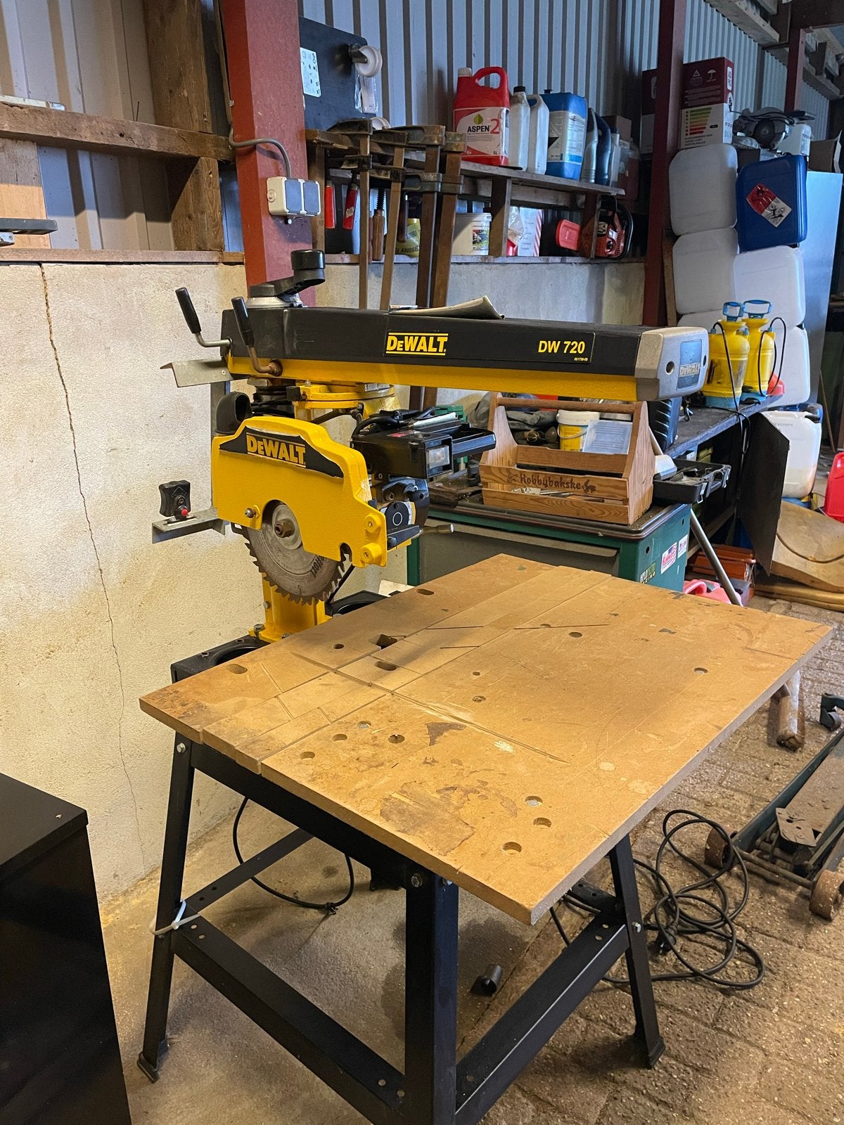 DeWalt DW 720 Afkortzaag - Krachtige en Betrouwbare Zaag, Gebruikt, Dewalt, 70 mm of meer, Onbekend
