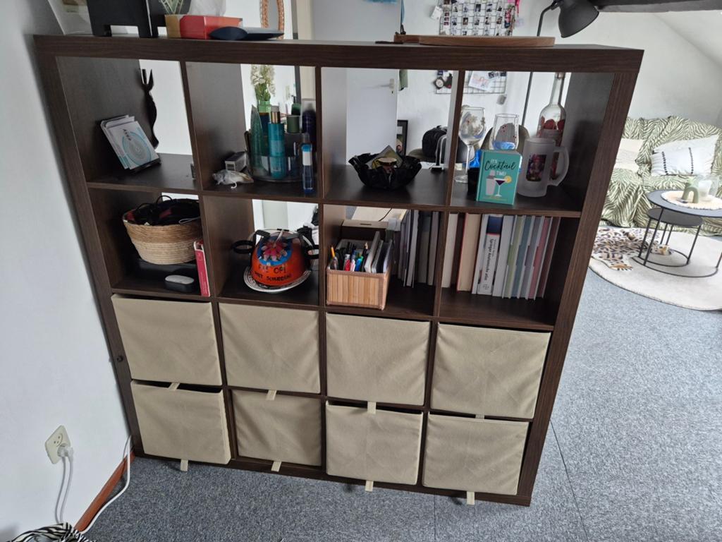 IKEA KALLAX Kast met Bureau en 4 Opbergers OPHALEN IN MAASTR, Ophalen, Met plank(en), Gebruikt, Modern, Functioneel