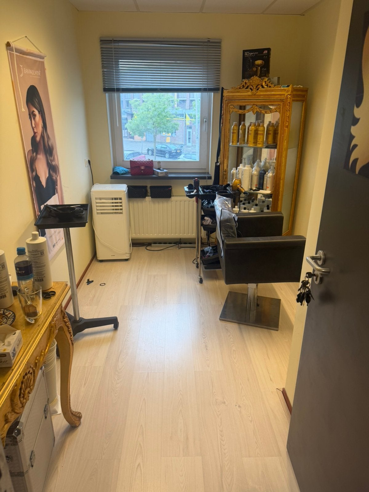 salon/ kantoor ruimte te huur, Huizen en Kamers, Kamers te huur