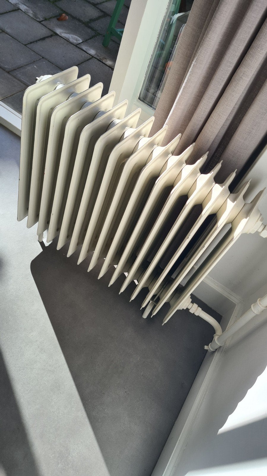 Twee klassieke, retro radiatoren, Ophalen, 30 tot 80 cm, Gebruikt, Radiator