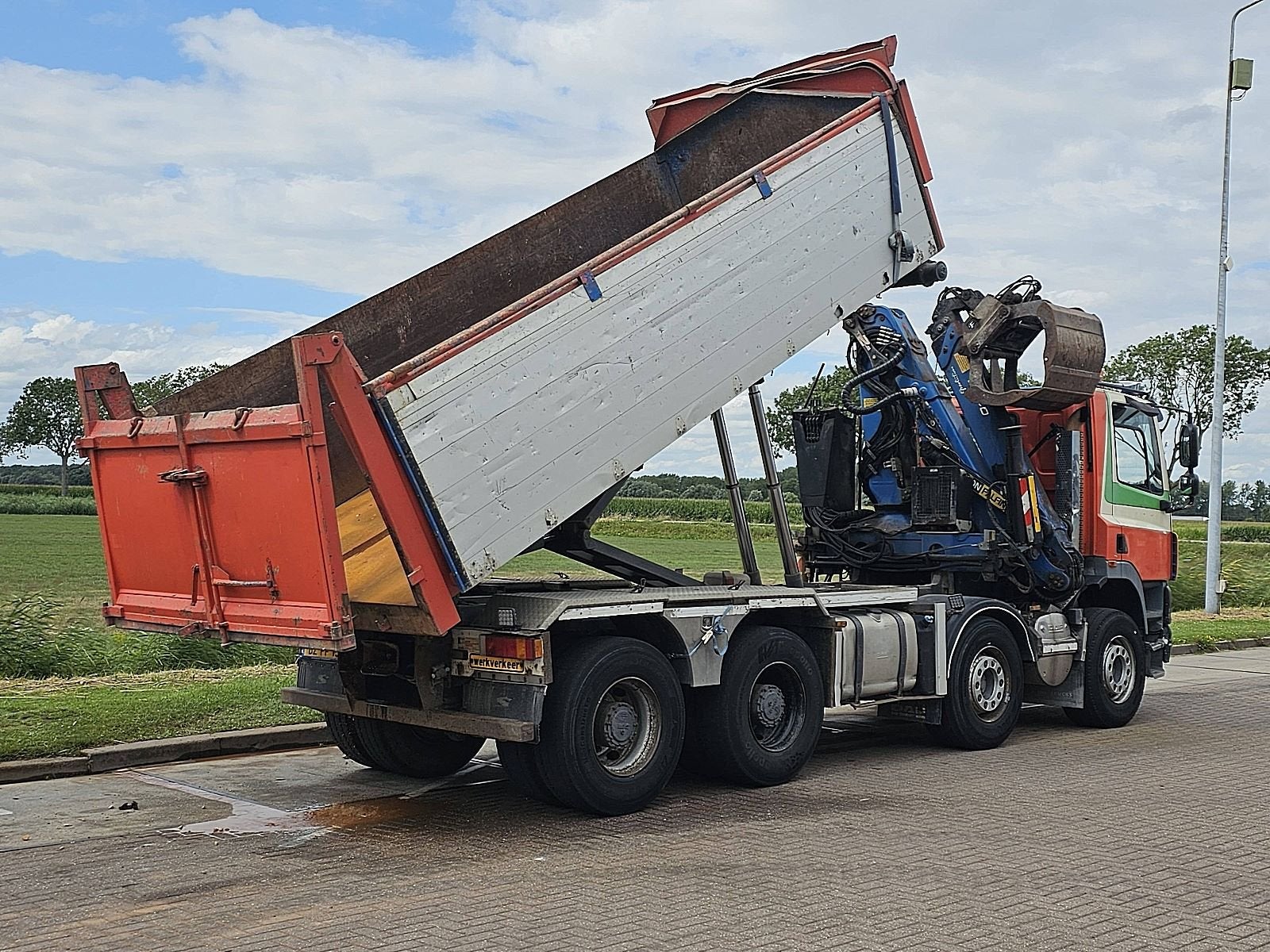 DAF CF 85.410 palfinger epsilon 17, Euro 5, Overige kleuren, Bedrijf, 2 stoelen