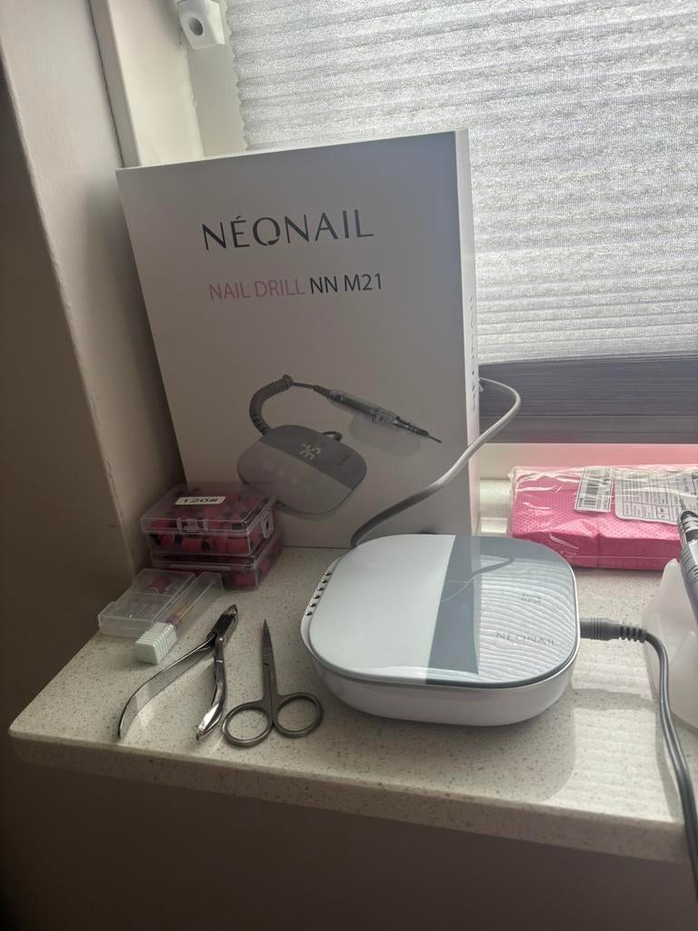 Neonail nagelvijl, Ophalen of Verzenden, Zo goed als nieuw, Zwart, Handen en Nagels