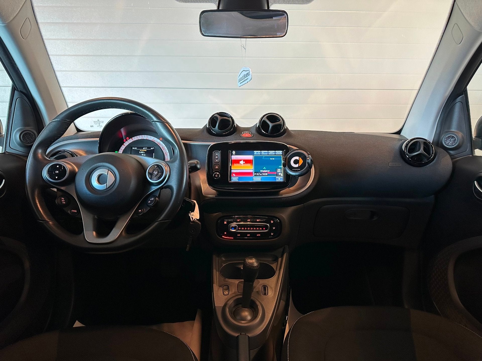 Smart Fortwo 1.0 AUTOMAAT PASSION-uitv|CLIMA AIRCO|NAVIGATIE, Auto's, Automaat, Dealer onderhouden, Gebruikt, Met garantie (alle)