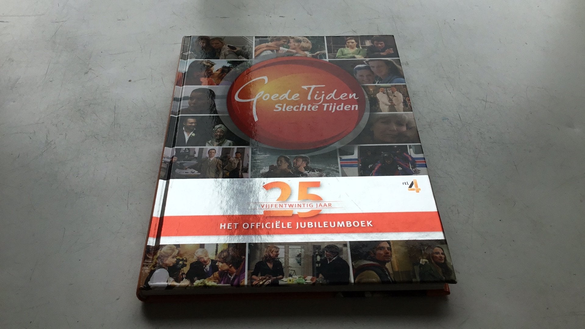 Goede tijden slechte tijden 25 jaar jubileumboek, Ophalen, Zo goed als nieuw, Tv-serie