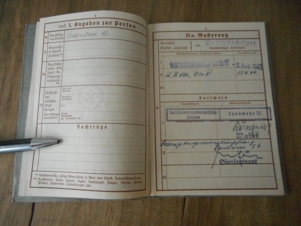 Duitse Wehrpass met Ausweis Volkssturm, Verzamelen, Verzenden, Duitsland