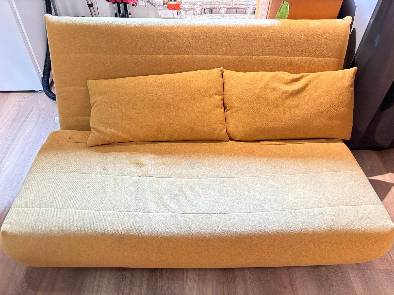 Maison du Monde Mosterdgeel slaapbank, Ophalen, Gebruikt, Geel, 140 cm