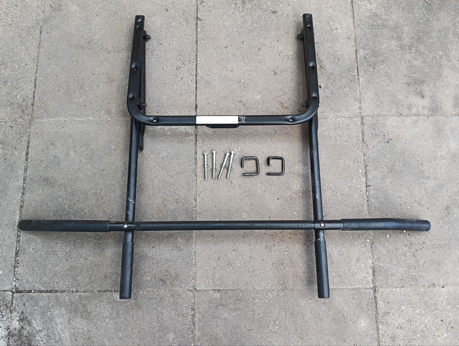 Optrek stang voor bevestiging aan muur., Sport en Fitness, Fitnessmaterialen, Ophalen of Verzenden, Gebruikt, Buik, Oprekstang