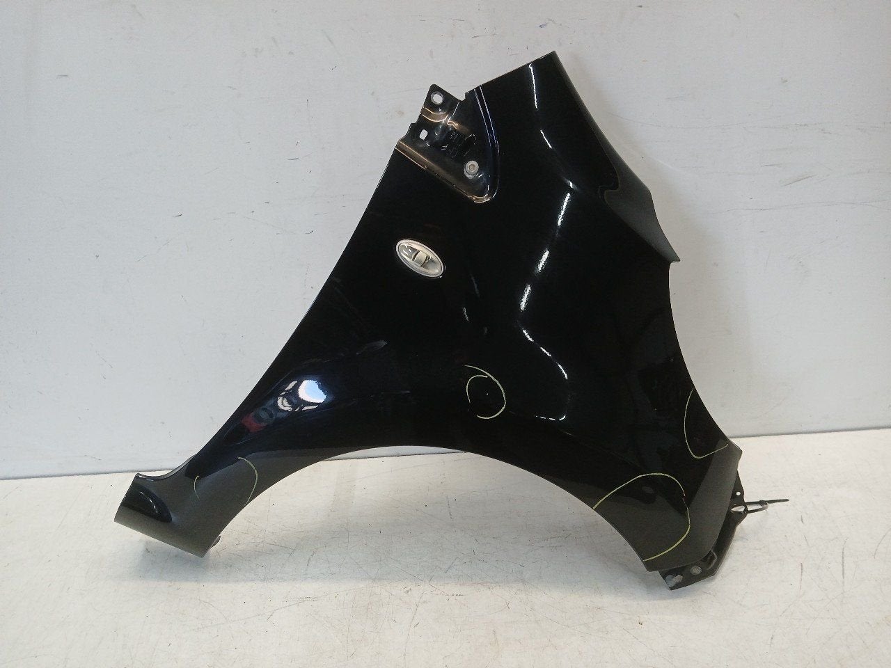 Spatbord rechts voor Citroën C1, Auto-onderdelen, Carrosserie en Plaatwerk, Onderdelen@venauto.nl, Van der Ven Autorecycling B.V.